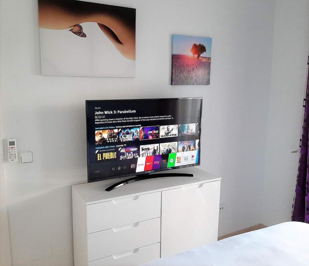 Fabulous 2 Bed 2 Bath Apartment ! 比利亚马丁 外观 照片